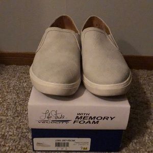 LifeStride light grey loafers w/memory foam